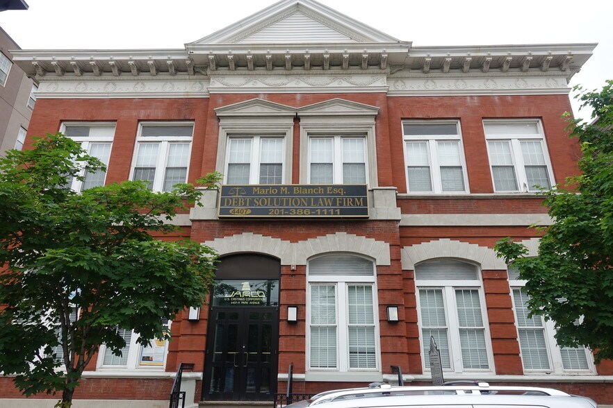 Primary Photo Of 4407-4411 Park Ave, Union City Loft Creative Space For Lease