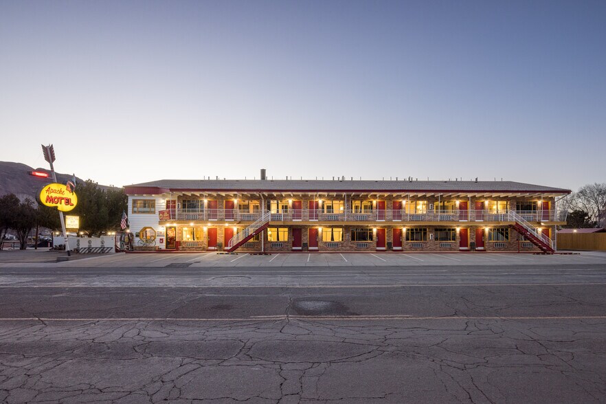 More Photos Of 166 S 400 E, Moab Hotel For Sale