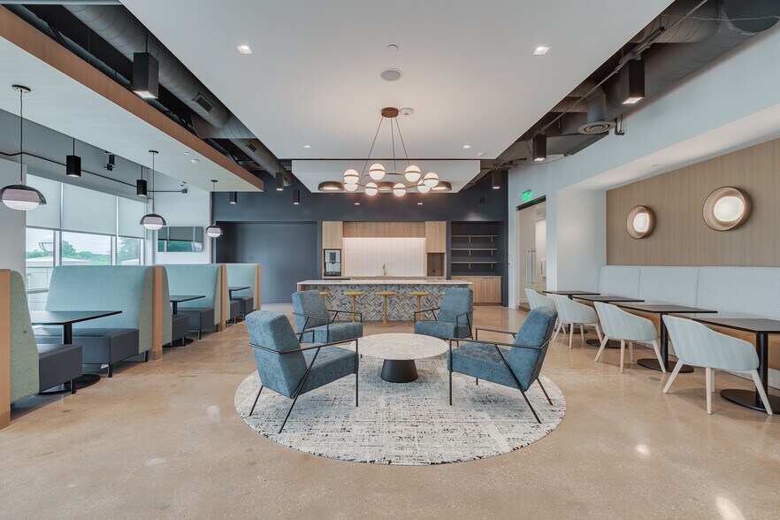 More Photos Of 5100 Tennyson Pky, Plano Unknown For Lease