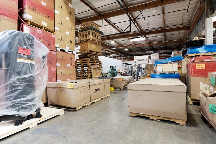 More Photos Of 3731 Warner Ave, Santa Ana Warehouse For Lease