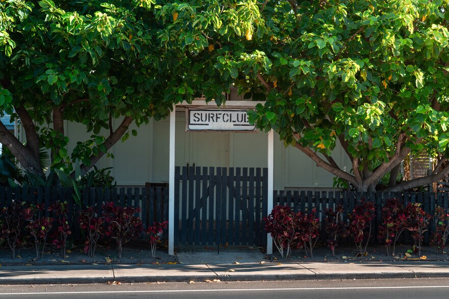 More Photos Of 65 Hana Hwy, Paia Restaurant For Lease
