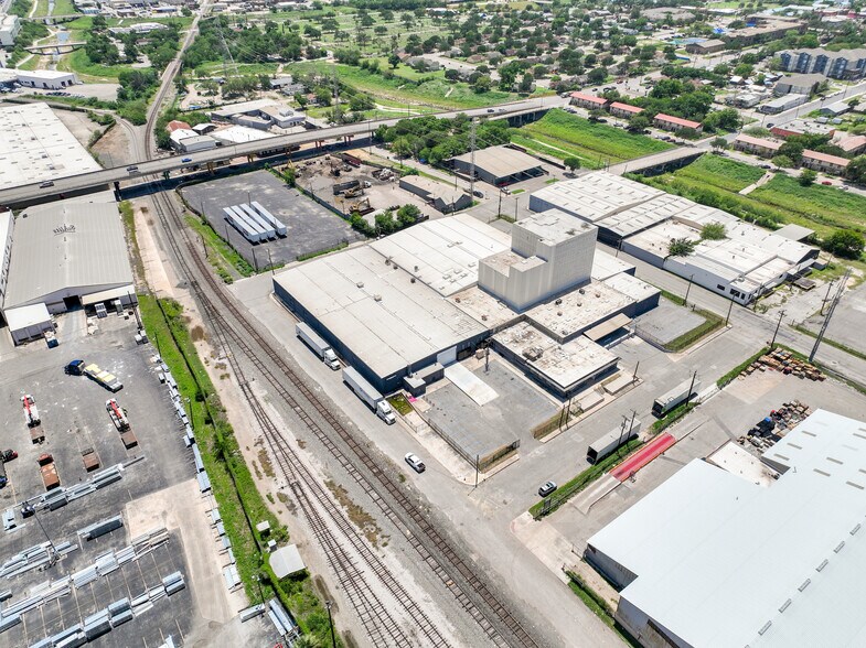 More Photos Of 702 San Fernando St, San Antonio Manufacturing For Sale