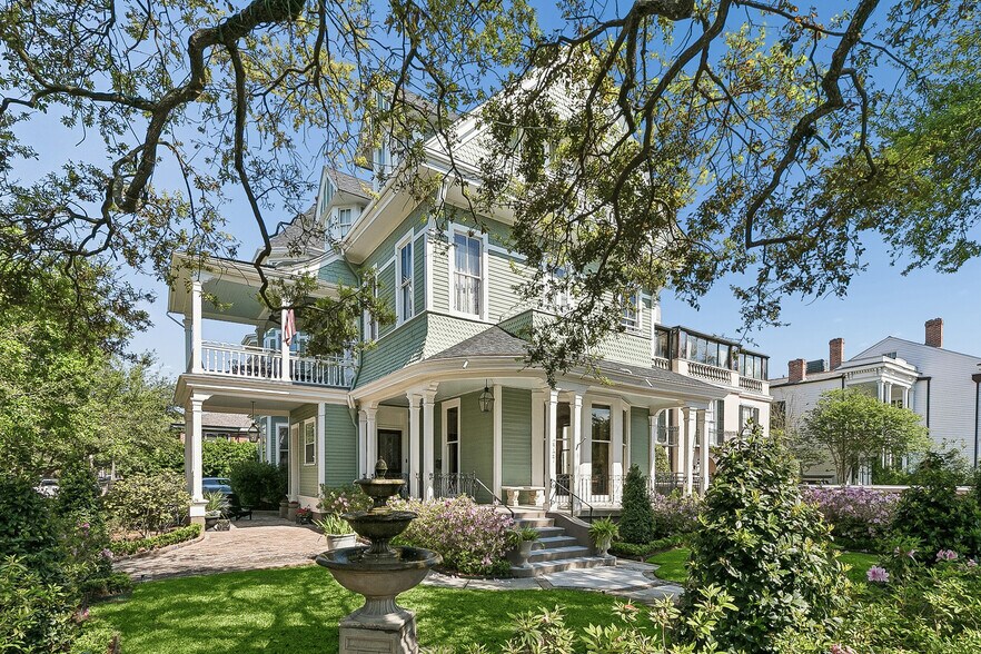 More Photos Of 2727 Saint Charles Ave, New Orleans General Retail For Sale