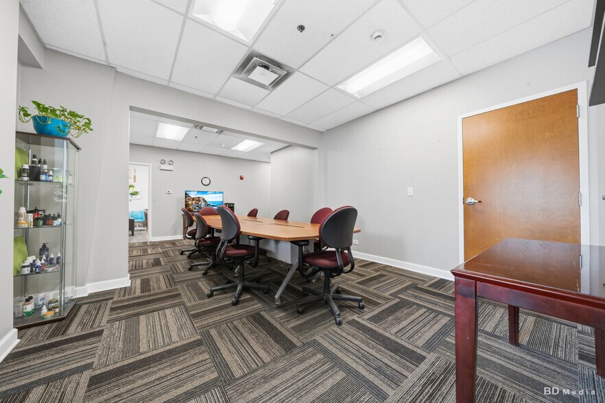 More Photos Of 6370 W Emerald Pky, Monee Warehouse For Lease