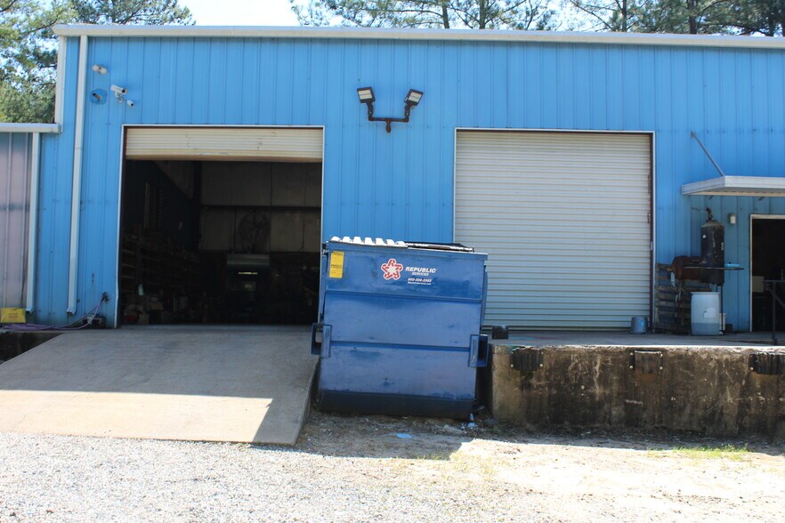 More Photos Of 4769 I-55 South Frontage Road, Jackson Warehouse For Sale