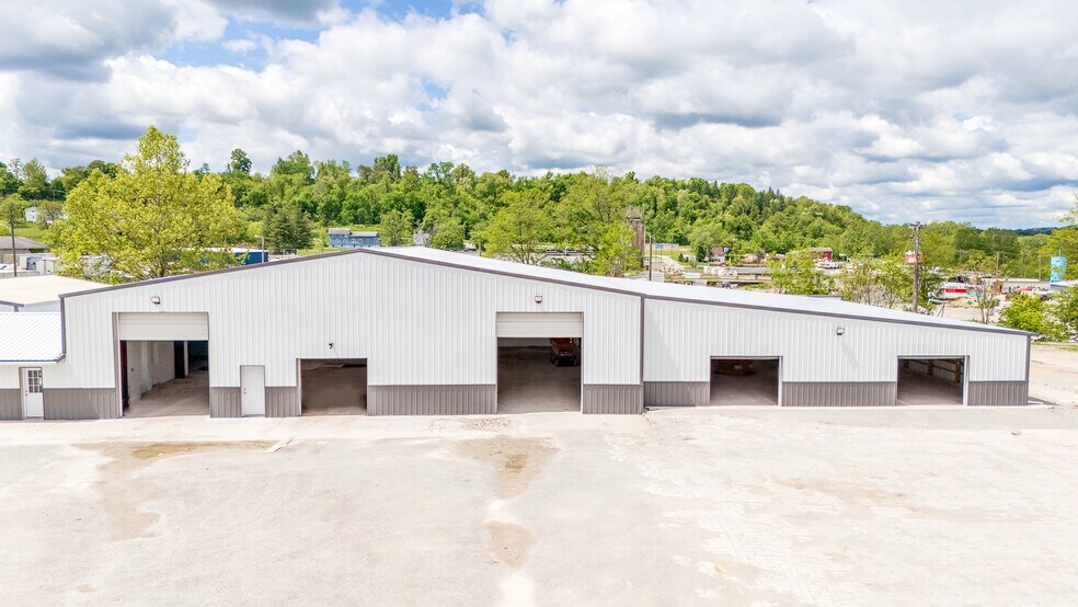 More Photos Of 65 Atlas Rd, Uniontown Manufacturing For Sale