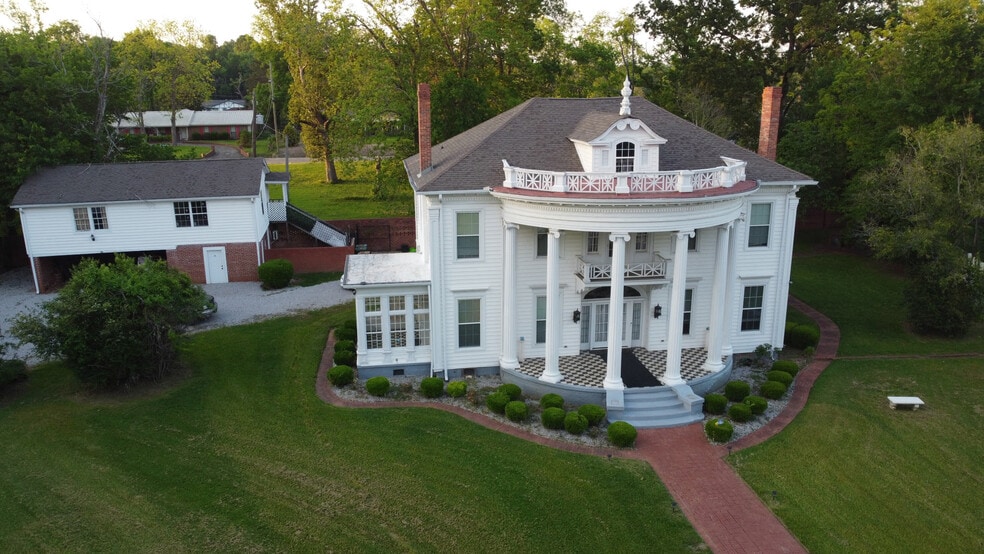 Primary Photo Of 31 Edgewood Dr, Selma Specialty For Sale