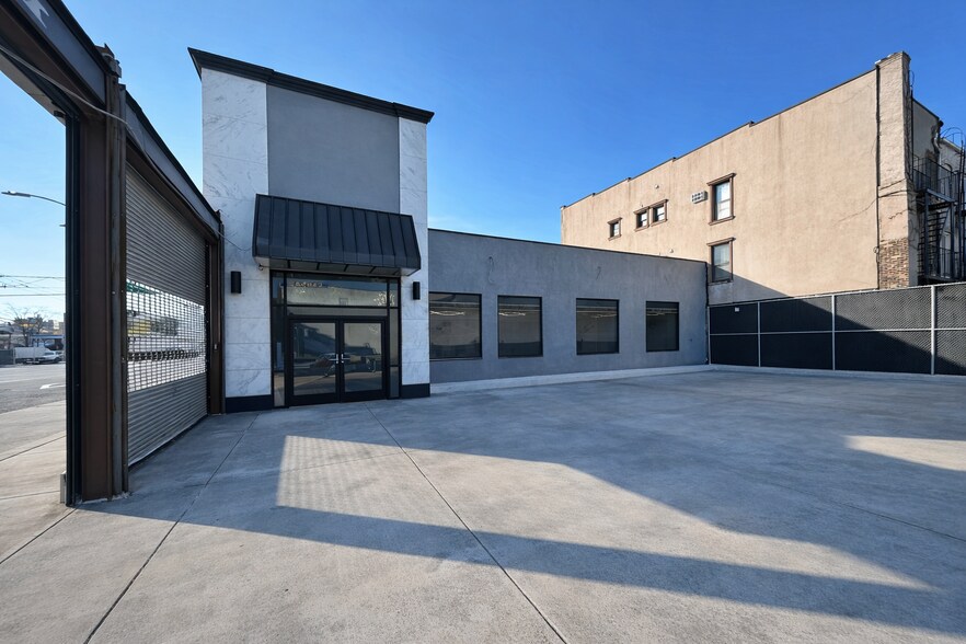 More Photos Of 1525 Neptune Ave, Brooklyn General Retail For Lease