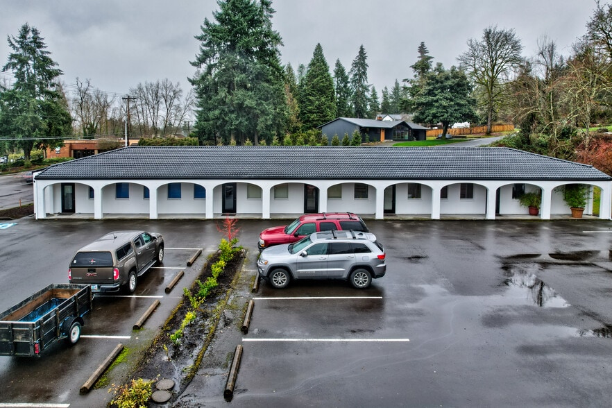 Primary Photo Of 18805-18813 Willamette Dr, West Linn Office For Lease