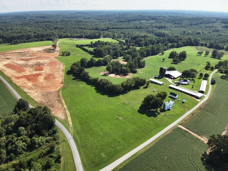 More Photos Of 4087 Coleman Dr, Alton Specialty For Sale