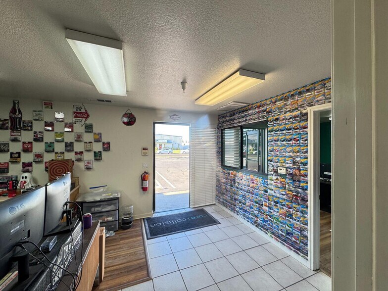 More Photos Of 509 Galaxy Way, Modesto Warehouse For Lease