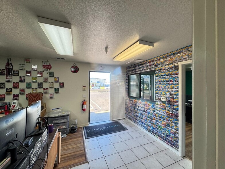 More Photos Of 509 Galaxy Way, Modesto Warehouse For Lease