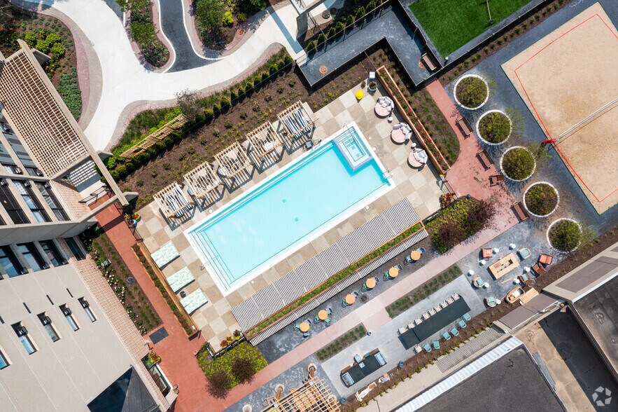 More Photos Of 750 Chene St, Detroit Apartments For Sale