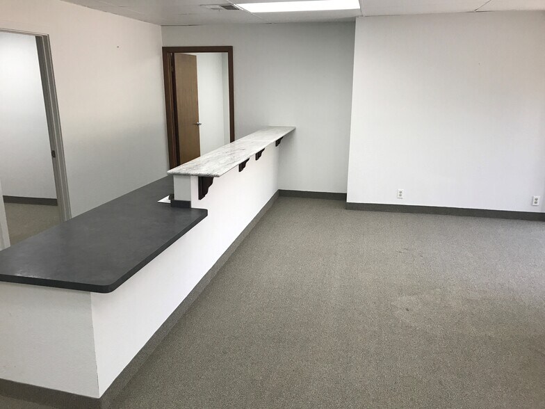 More Photos Of 5066 N Fresno St, Fresno Medical For Lease