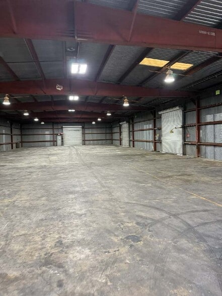 More Photos Of 218 Springfield Rd, Baton Rouge Warehouse For Sale