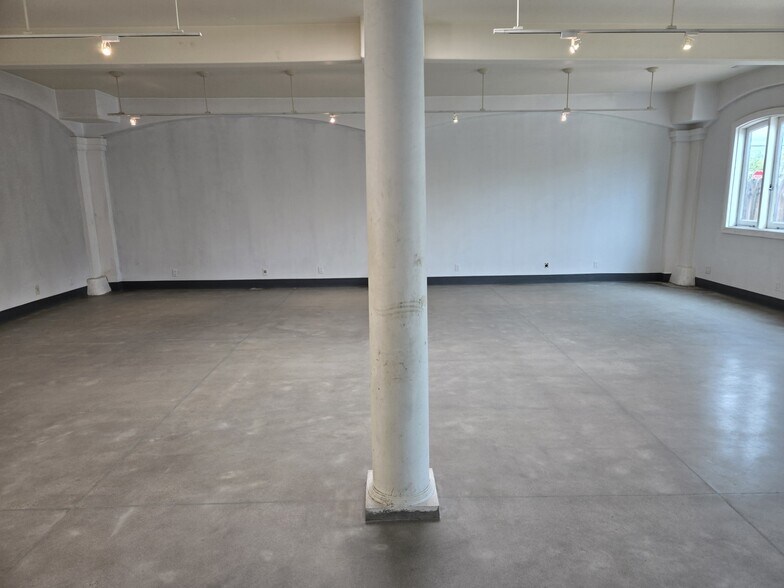 More Photos Of 1473-1477 N Van Ness Ave, Fresno Storefront Retail Residential For Sale