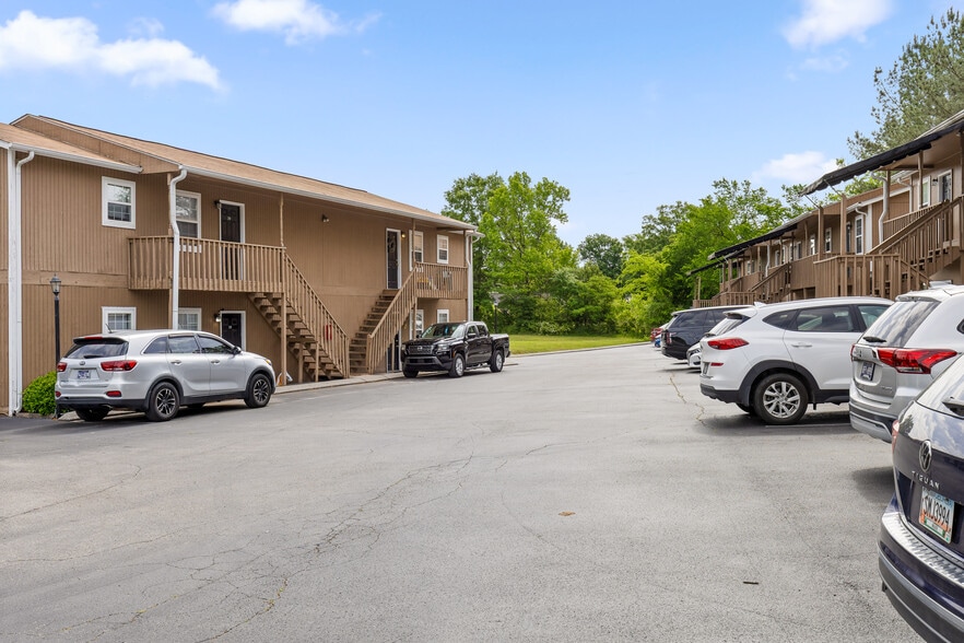 More Photos Of 1802 Hamill Rd, Hixson Apartments For Sale