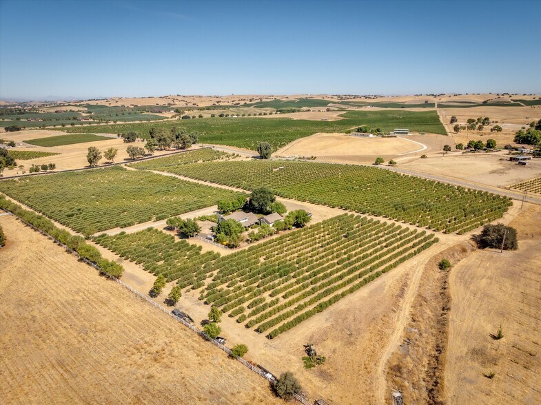 Primary Photo Of 5055 Rancho La Loma Linda Dr, Paso Robles Specialty For Sale