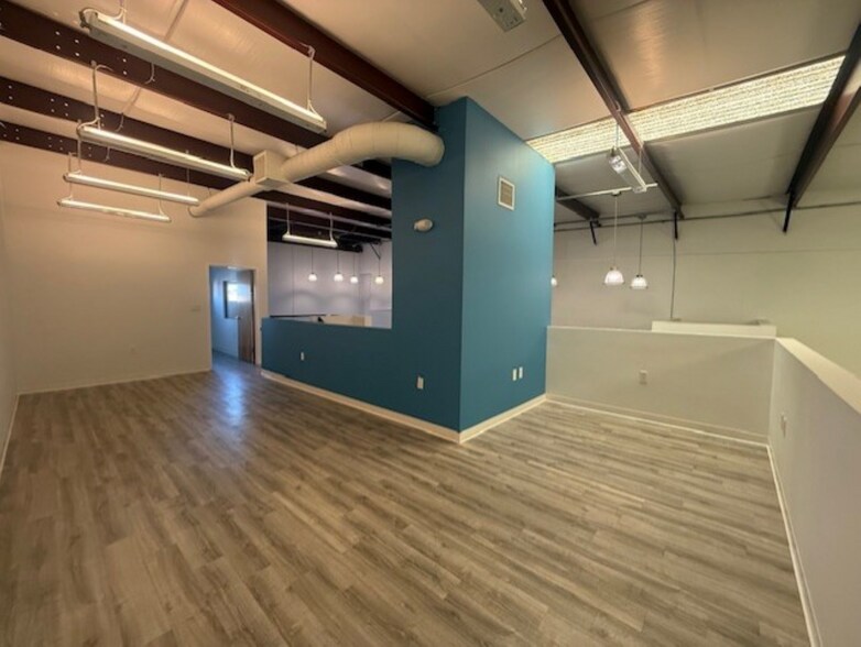 More Photos Of 2420 Midtown Plz NE, Albuquerque Warehouse For Lease