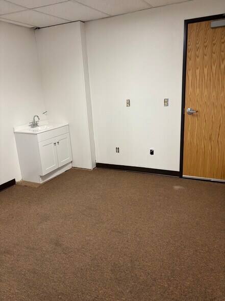 More Photos Of 635 W Corona St, Pueblo Loft Creative Space For Lease