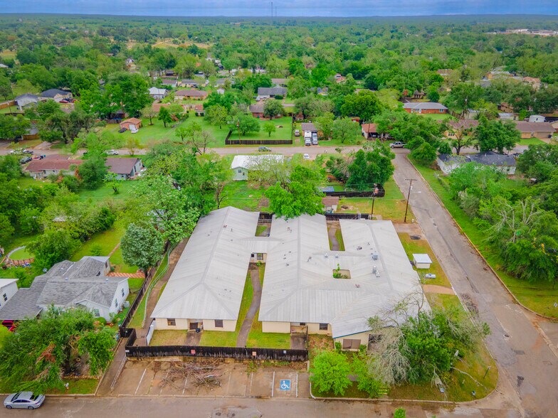 More Photos Of 700 Dyer St, Rockdale Healthcare For Sale