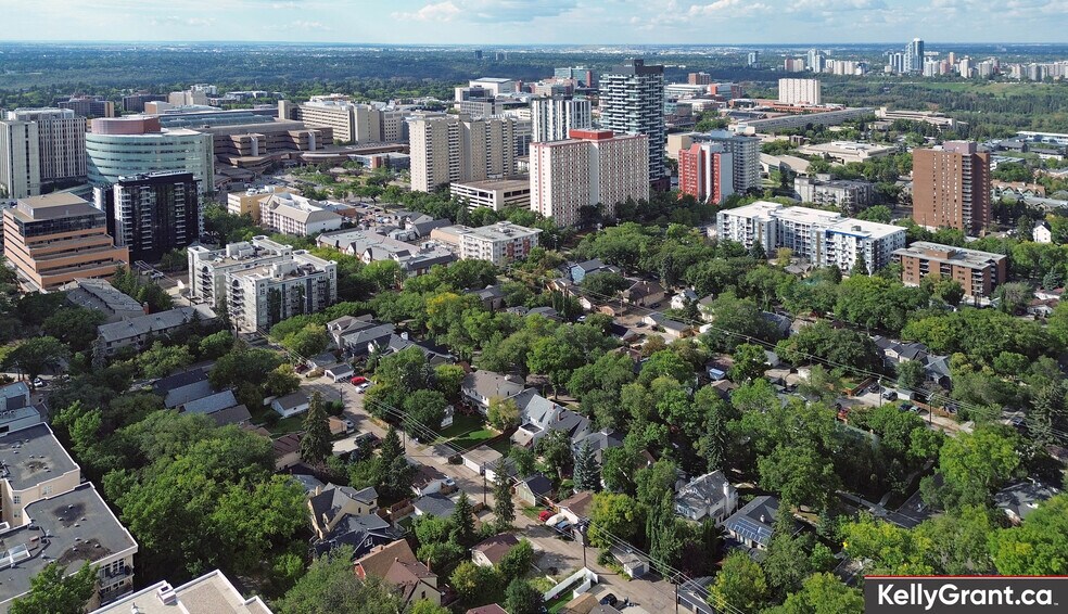 More Photos Of 10941 81 Av NW, Edmonton Dormitory For Sale