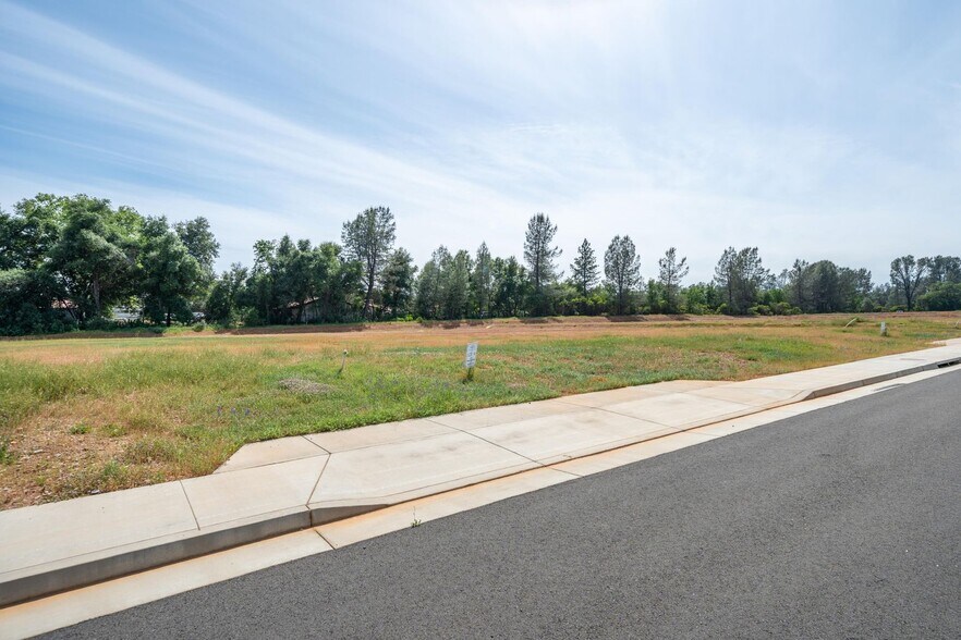 Primary Photo Of Airport Rd @ Rancho Rd, Redding Land For Sale