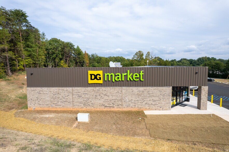 More Photos Of 4682 U S Highway 29, Blairs Storefront For Sale