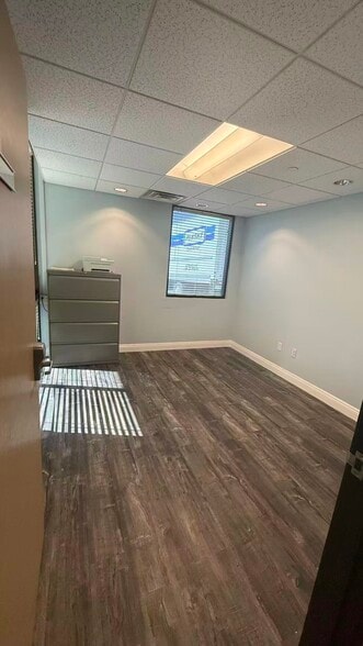 More Photos Of 11639 Goldring Rd, Arcadia Warehouse For Lease