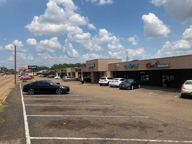 More Photos Of 1410-1444 Ellis Ave, Jackson General Retail For Sale