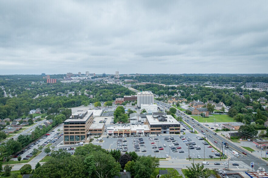 More Photos Of 1447 York Rd, Lutherville Office For Lease
