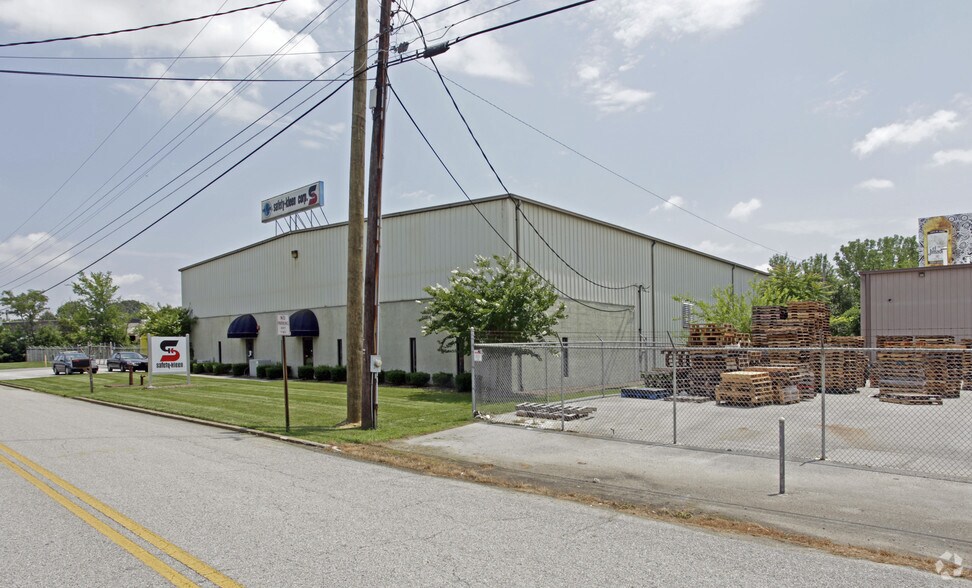 Primary Photo Of 4130 S Creek Rd, Chattanooga Flex For Lease