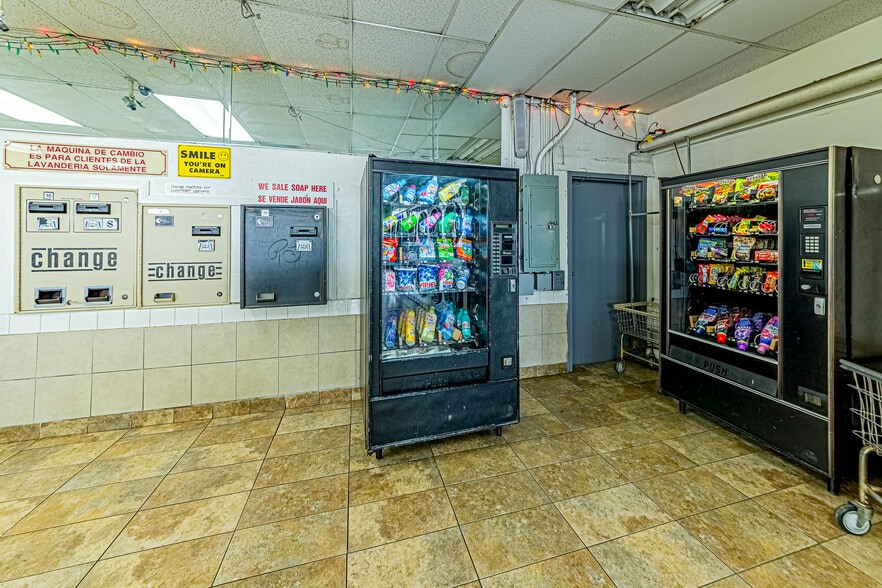 More Photos Of 1756 Pacific Ave, Long Beach Storefront For Sale