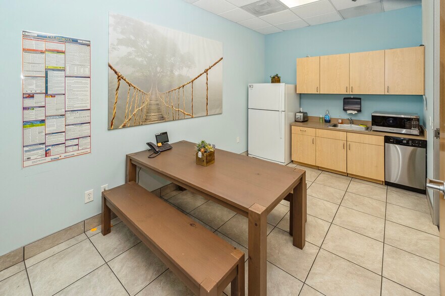 More Photos Of 1292 Kifer Rd, Sunnyvale Research And Development For Sale