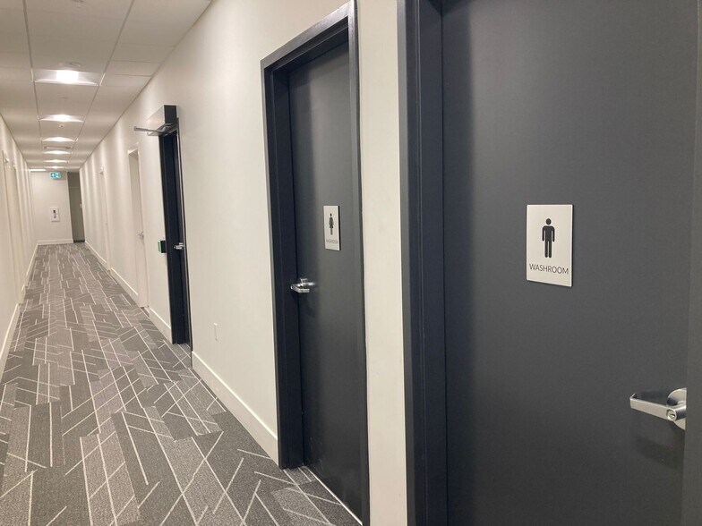 More Photos Of 1526 Finlay St, White Rock Apartments For Sale