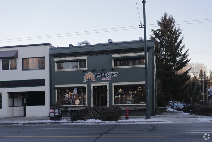 More Photos Of 3607 W Broadway, Vancouver Storefront For Lease