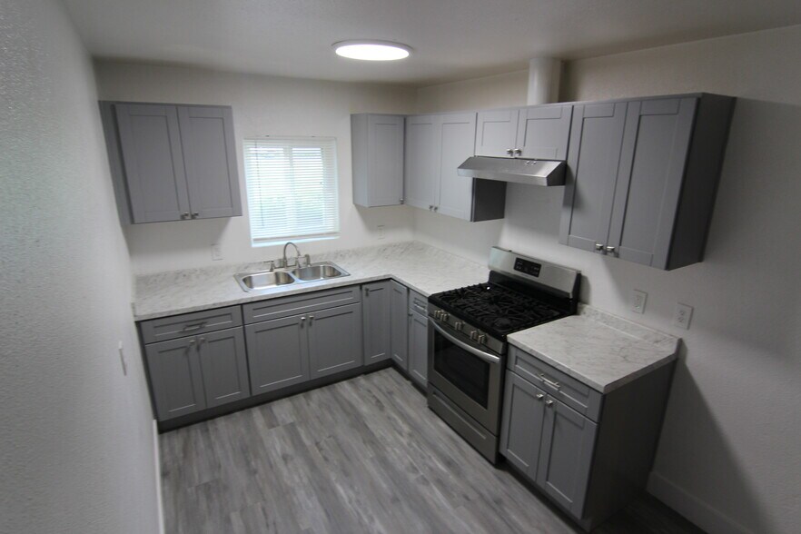 More Photos Of 1617-1621 Lisbon Ave, West Sacramento Apartments For Sale