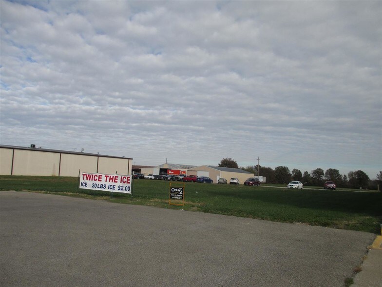 More Photos Of 1302 N Market St, Sparta Land For Sale