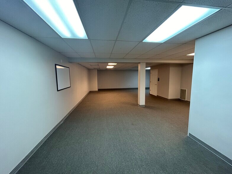 More Photos Of 455 E Grand River Ave, Brighton Unknown For Lease
