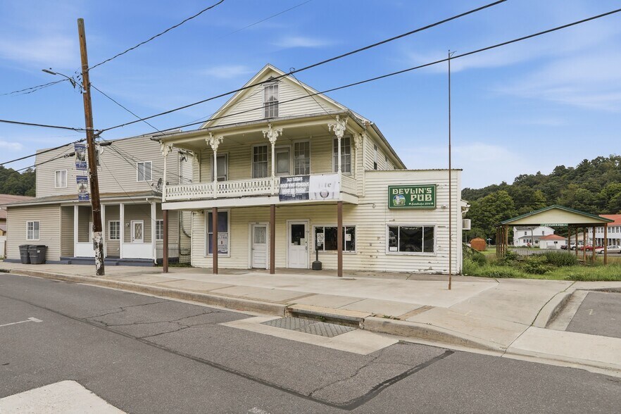 More Photos Of 14811 Broadway Ave, Frostburg Bar For Sale