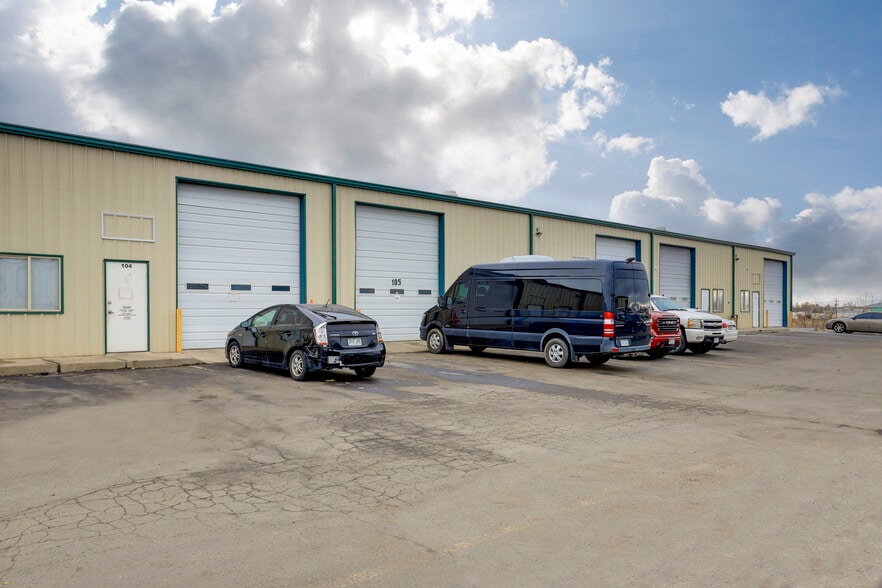 More Photos Of 8085 Oneida St, Commerce City Unknown For Lease