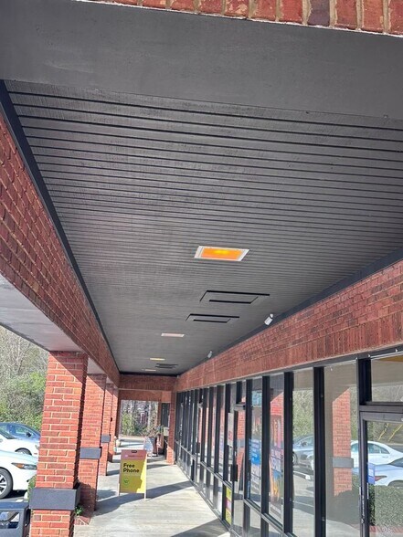 More Photos Of 1651 Powder Springs Rd, Marietta Unknown For Lease
