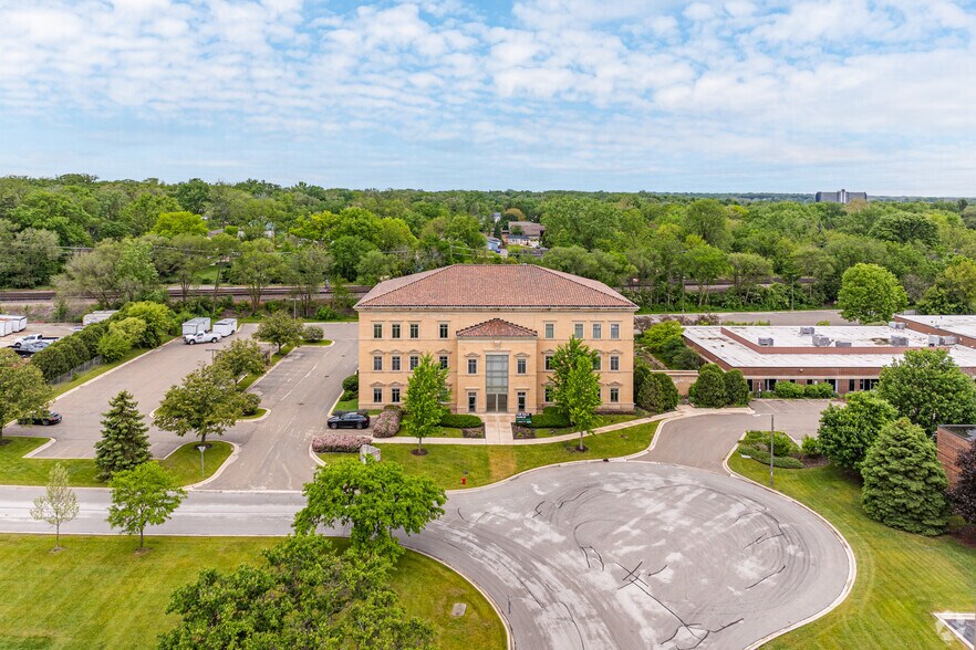 More Photos Of 4970 Varsity Dr, Lisle Office For Sale