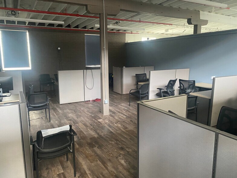 More Photos Of 5105-5151 Loraine St, Detroit Warehouse For Sale