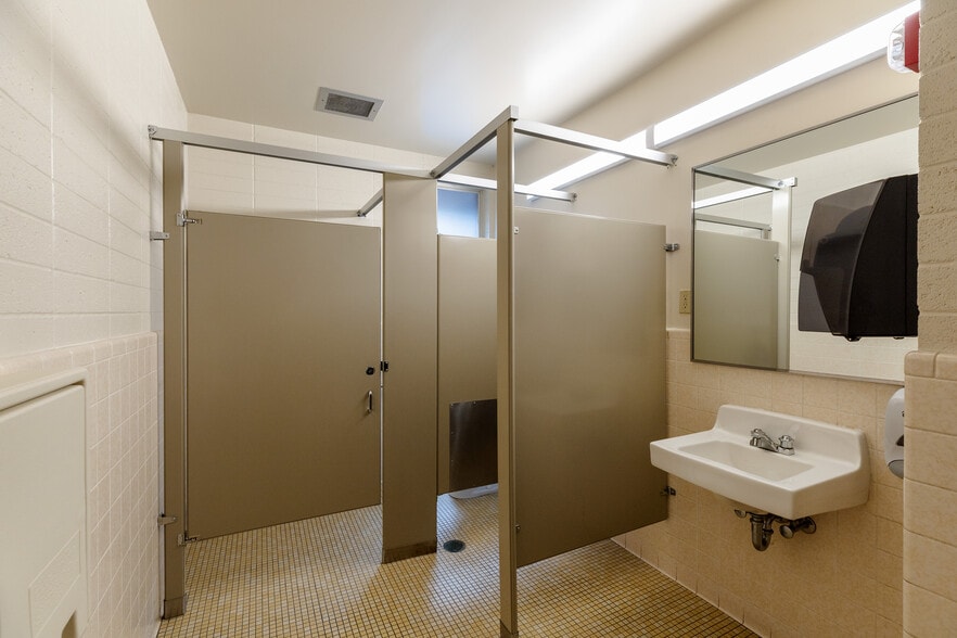 More Photos Of 1271 Overlook Dr, Lake Oswego Specialty For Sale