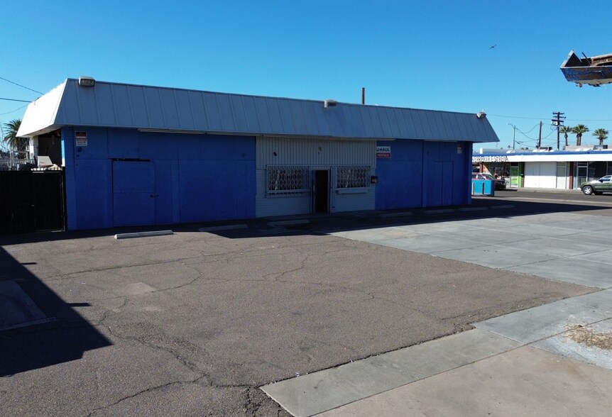 Primary Photo Of 3926 N 19th Ave, Phoenix Service Station For Sale