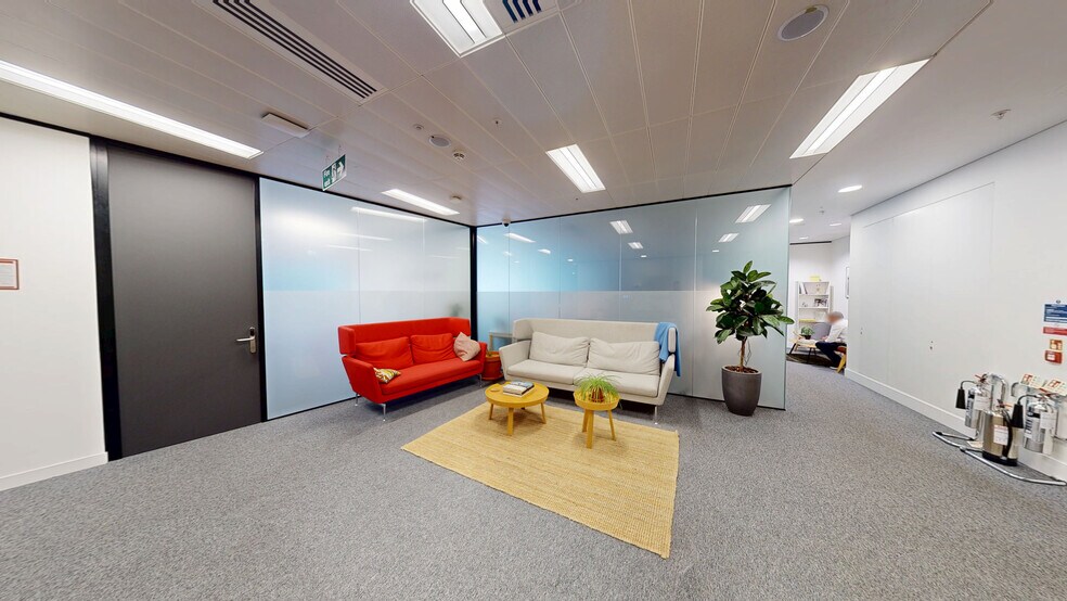 More Photos Of 1 West Regent St, Glasgow Coworking Space