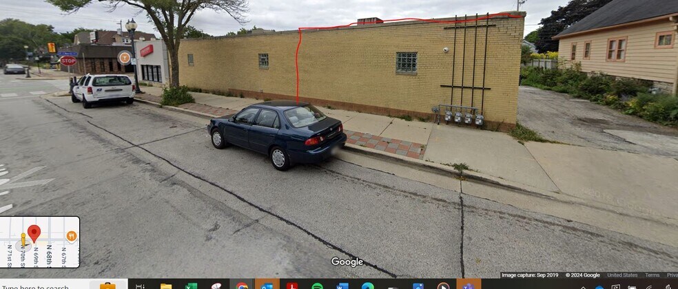 More Photos Of 2266 70th St, Wauwatosa Convenience Store For Lease