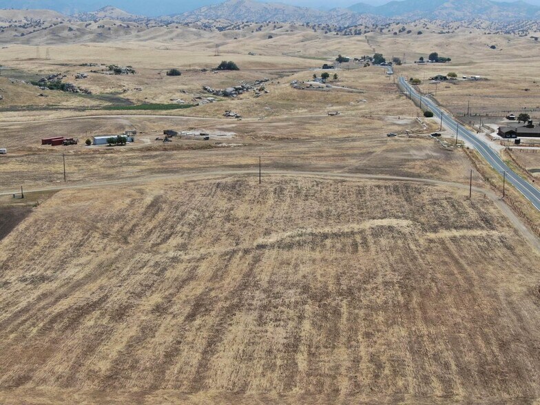 More Photos Of 28702 Avenue 56, Ducor Land For Sale