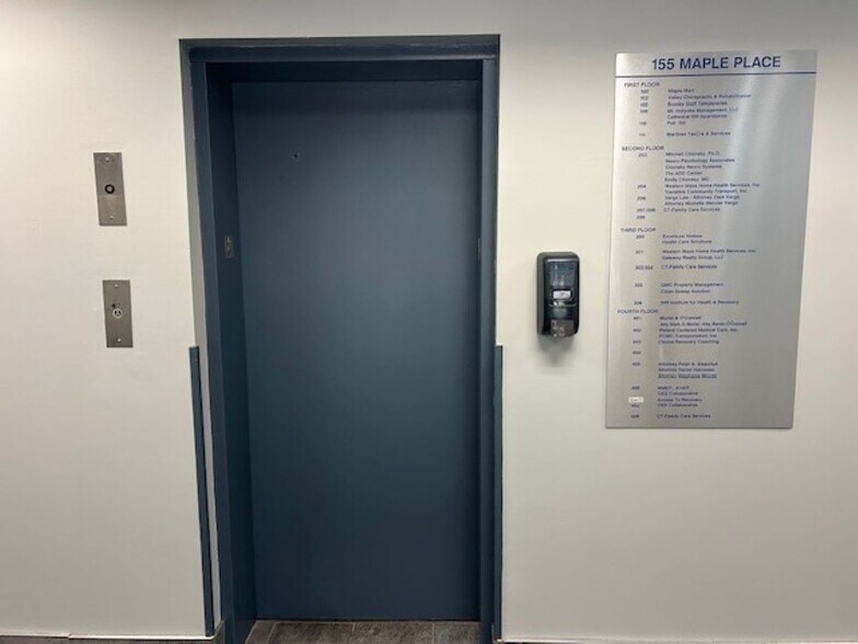 More Photos Of 155 Maple St, Springfield Medical For Sale